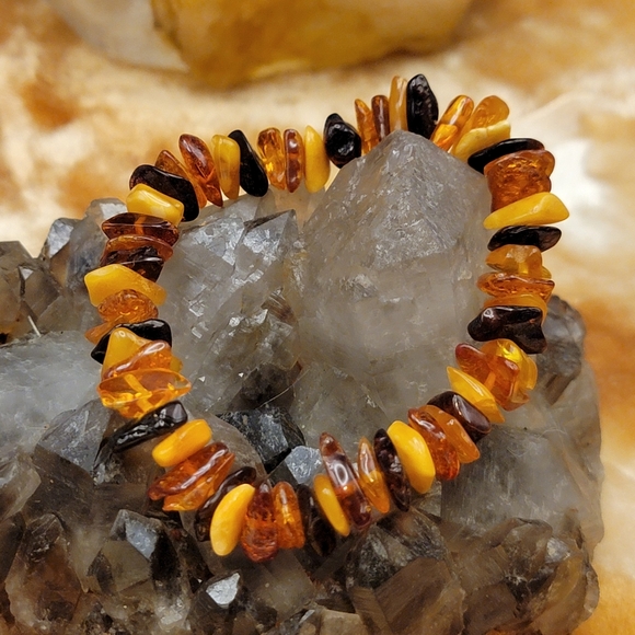Hand Crafted Jewelry - Baltic Amber Variation Beaded Bracelet Boho Size 6.5" Stretch Bohemian 12mm Chip